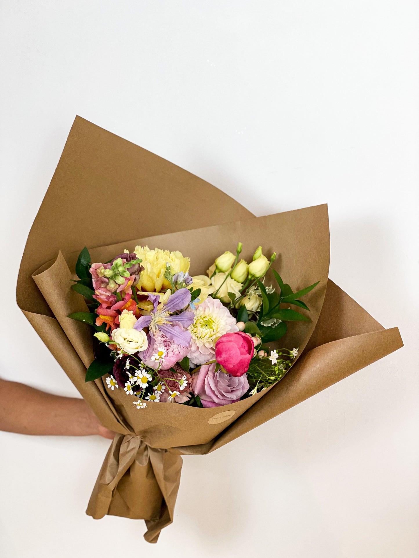 L Bouquet