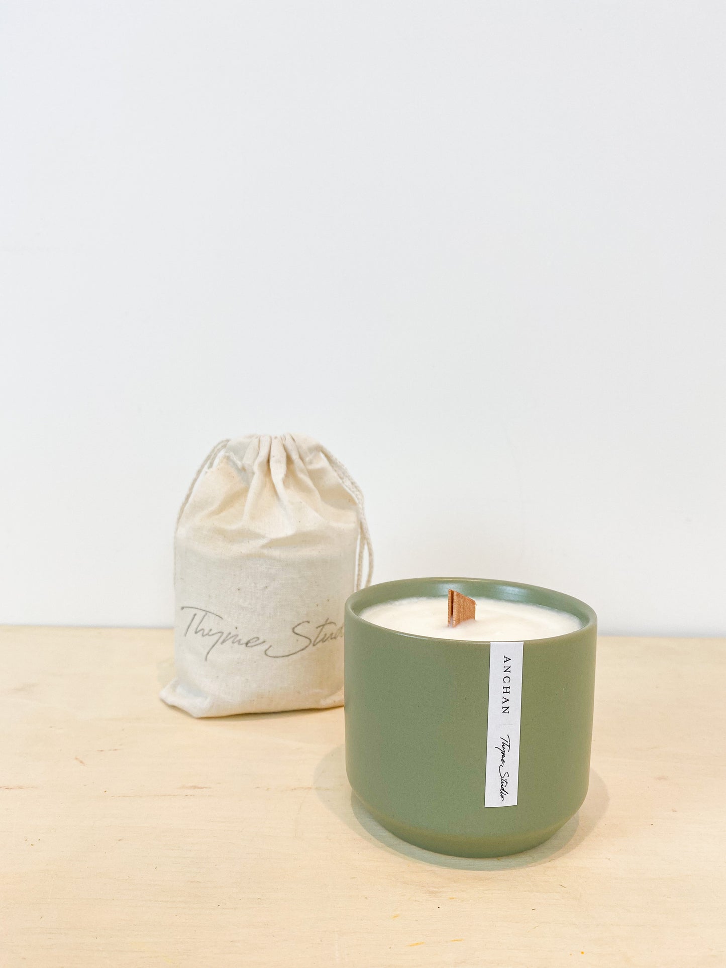 Anchan Candle