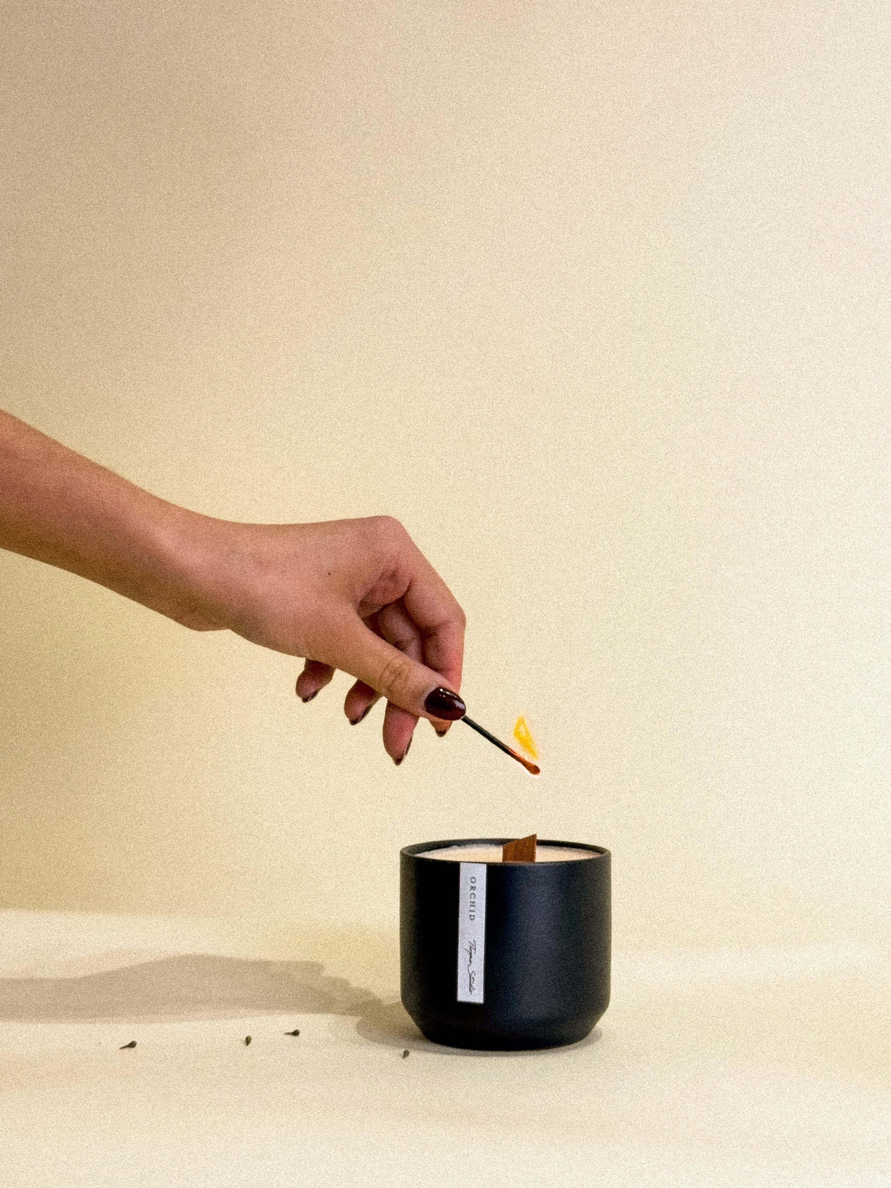 The Orchid Candle