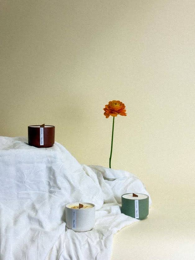 The Orchid Candle