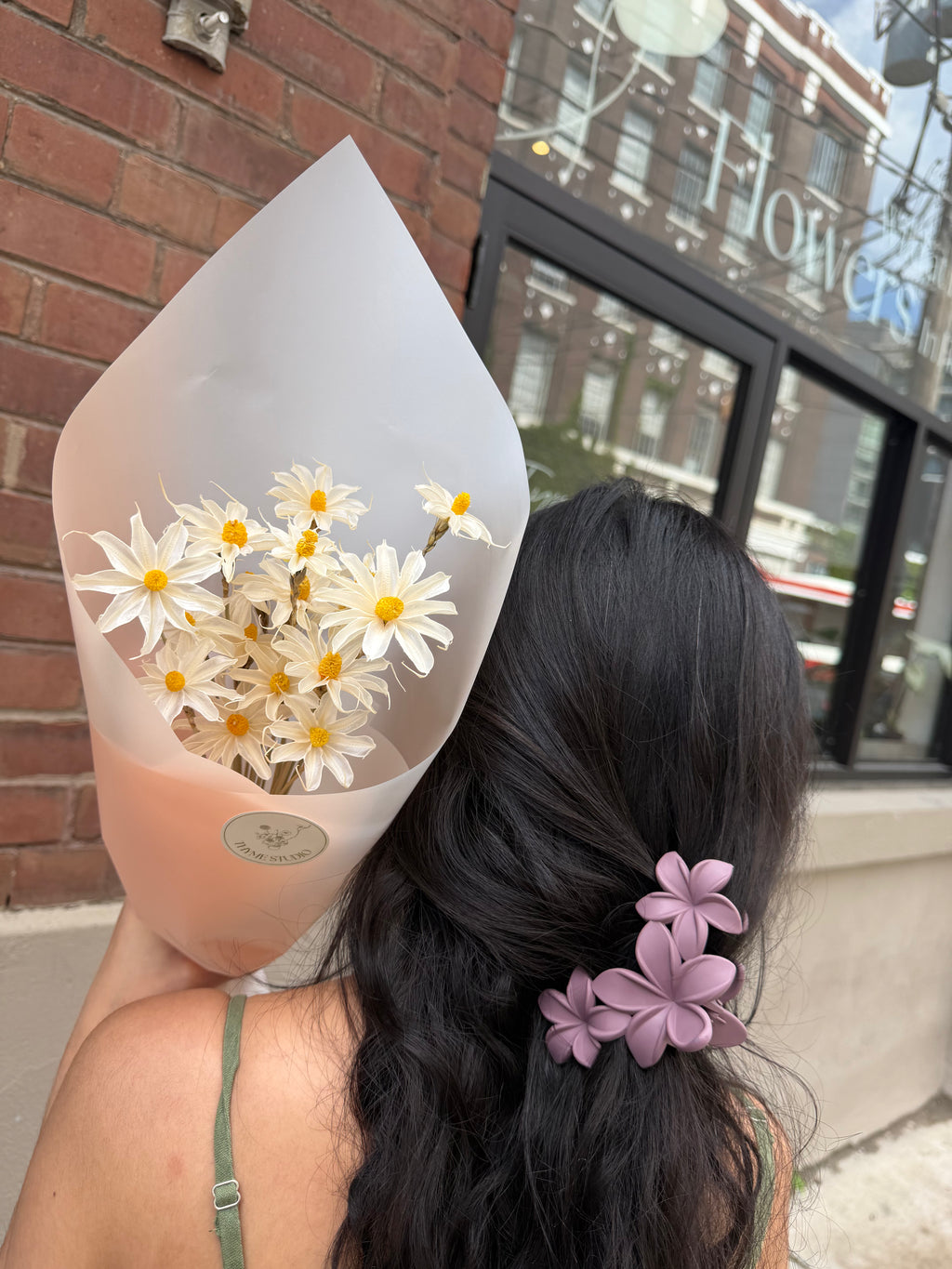 Dried Daisy Bloom Bouquet