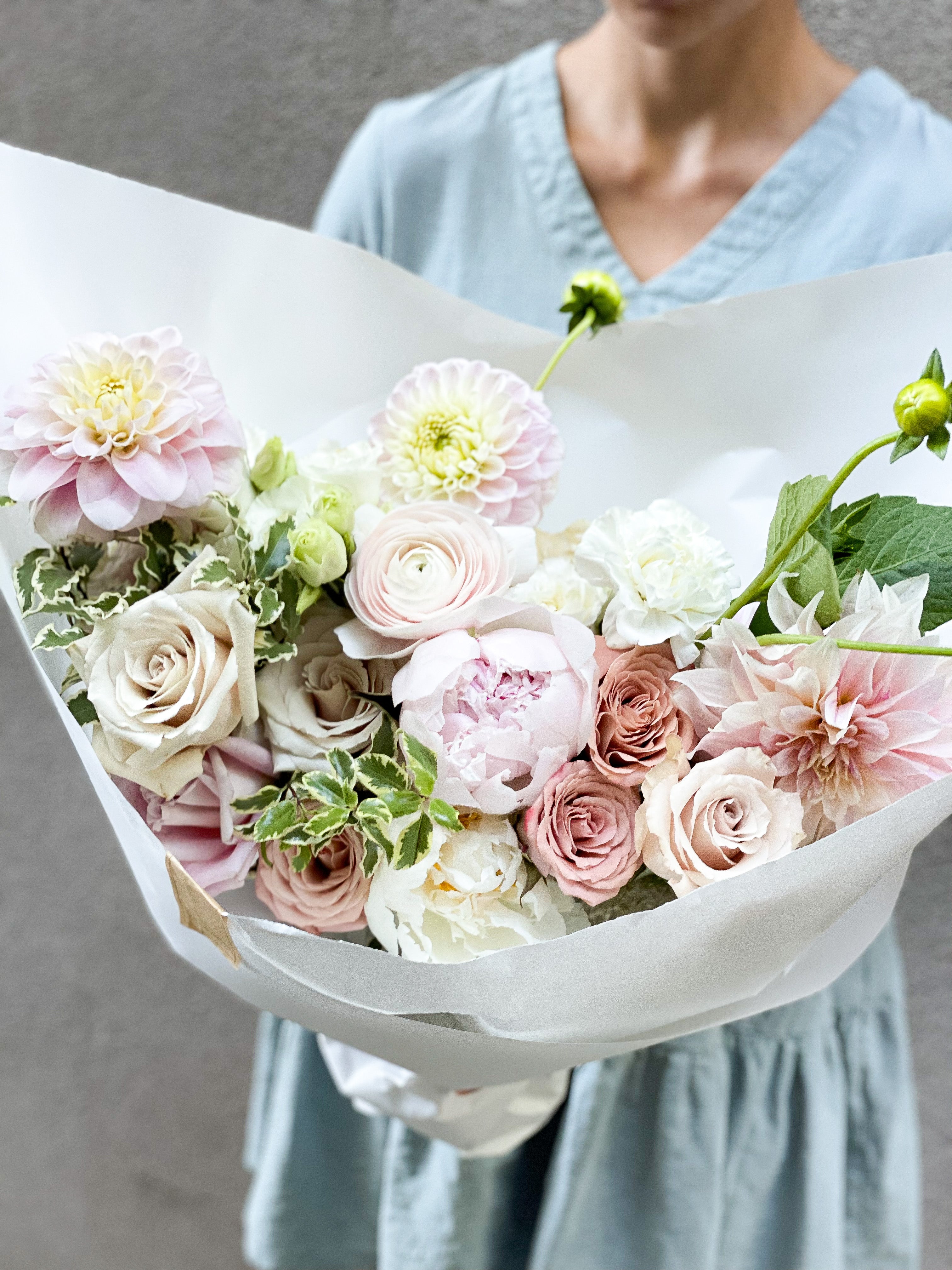 Grand Weekly Bouquet