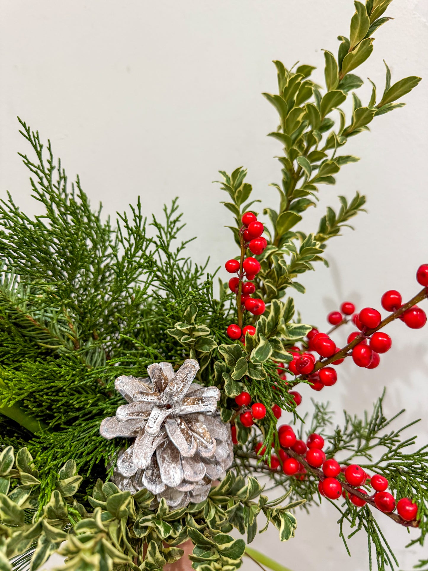 The Winter Radiant Bouquet (Mini)