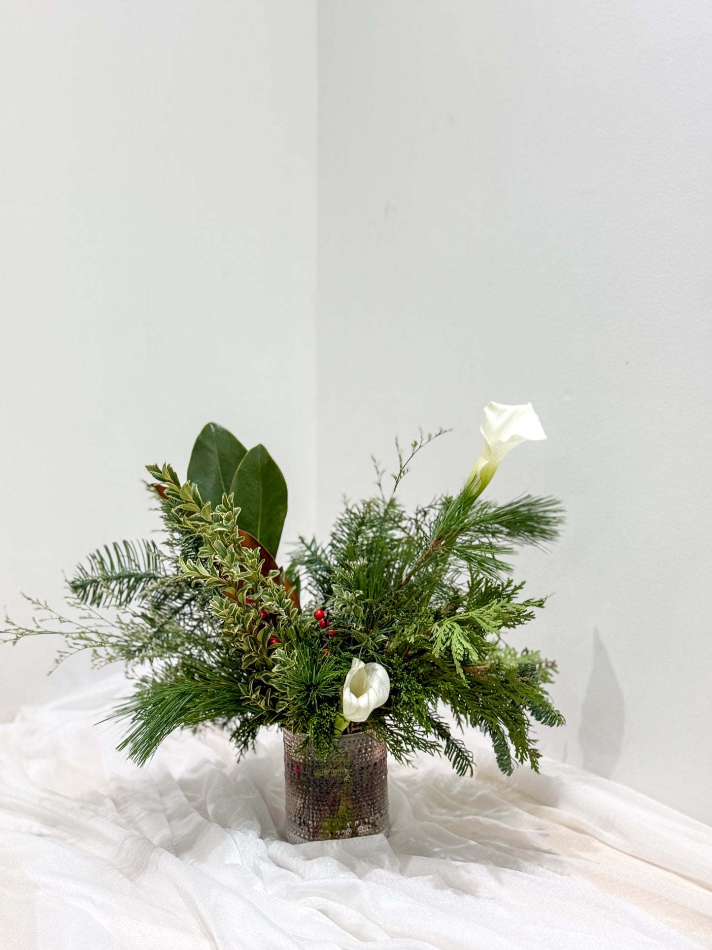 The Holly Jolly Arrangement